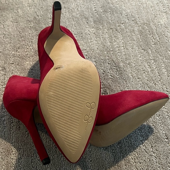 NEW Jessica Simpson Red Suede High Heels - Picture 4 of 4